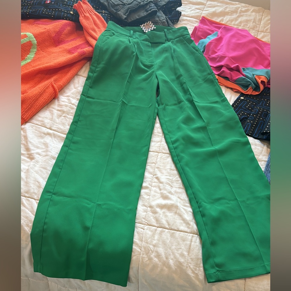 NWT dressed in lala green trousers pants small